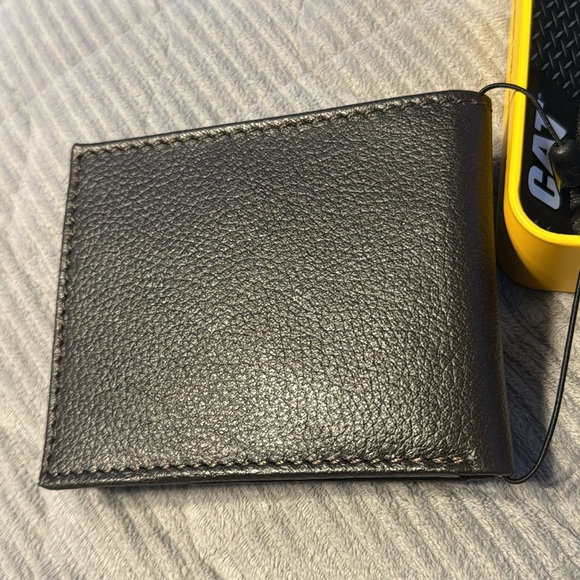 NWT CAT Men’s Wallet - Picture 6 of 11